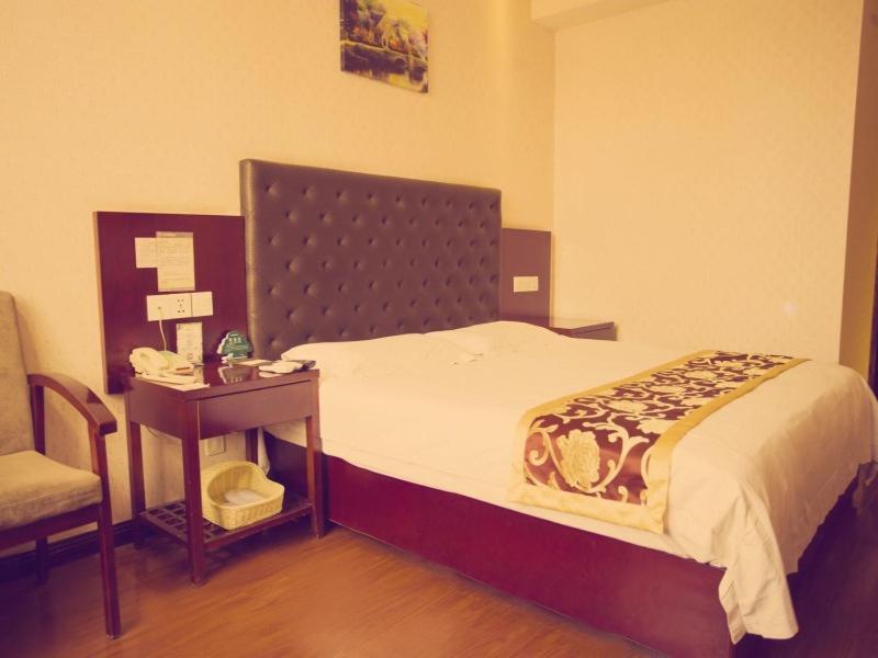 Greentree Inn Shanxi Yan An Luochuan Fuqian Street Express Hotel Εξωτερικό φωτογραφία